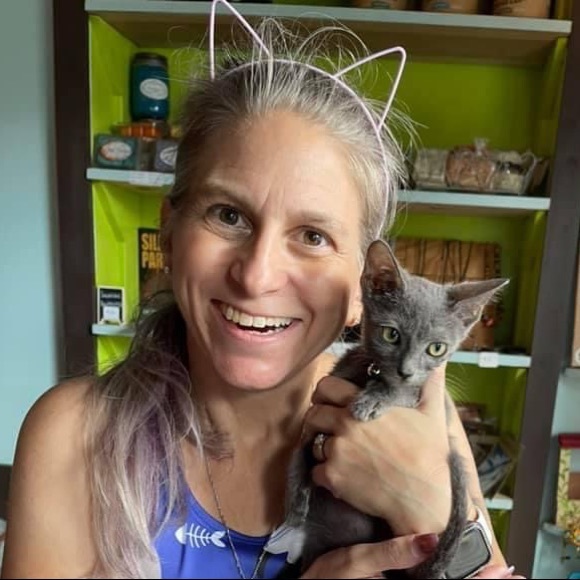 Meet your Posher, Quenby! - Picture 1 of 4